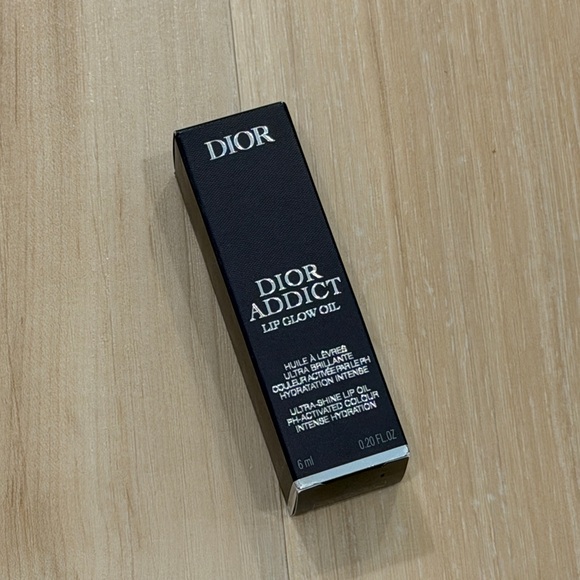 Dior | Lip Glow Oil - Picture 4 of 4